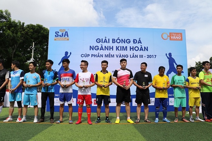 Giải bóng đá ngành kim hoàn cúp Phần Mềm Vàng