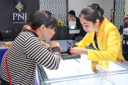 Giá vàng đảo chiều đi xuống